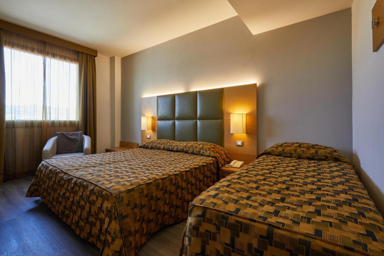 Castelmartini Wellness & Business Hotel Larciano Exterior foto