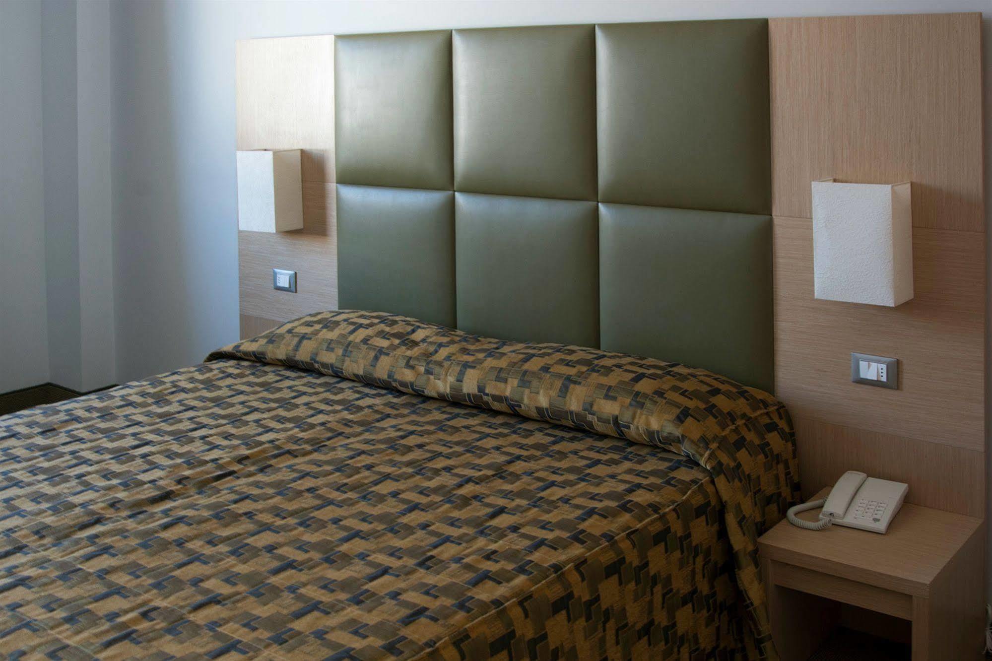 Castelmartini Wellness & Business Hotel Larciano Exterior foto