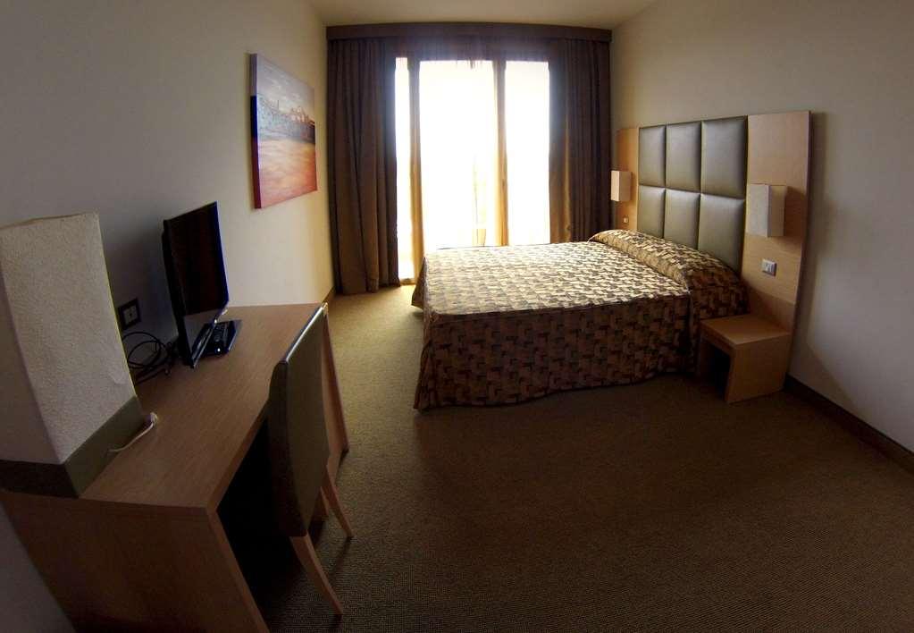 Castelmartini Wellness & Business Hotel Larciano Zimmer foto