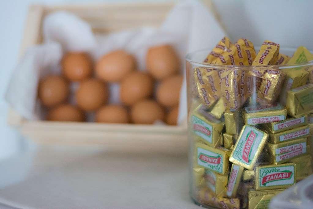 Castelmartini Wellness & Business Hotel Larciano Restaurant foto